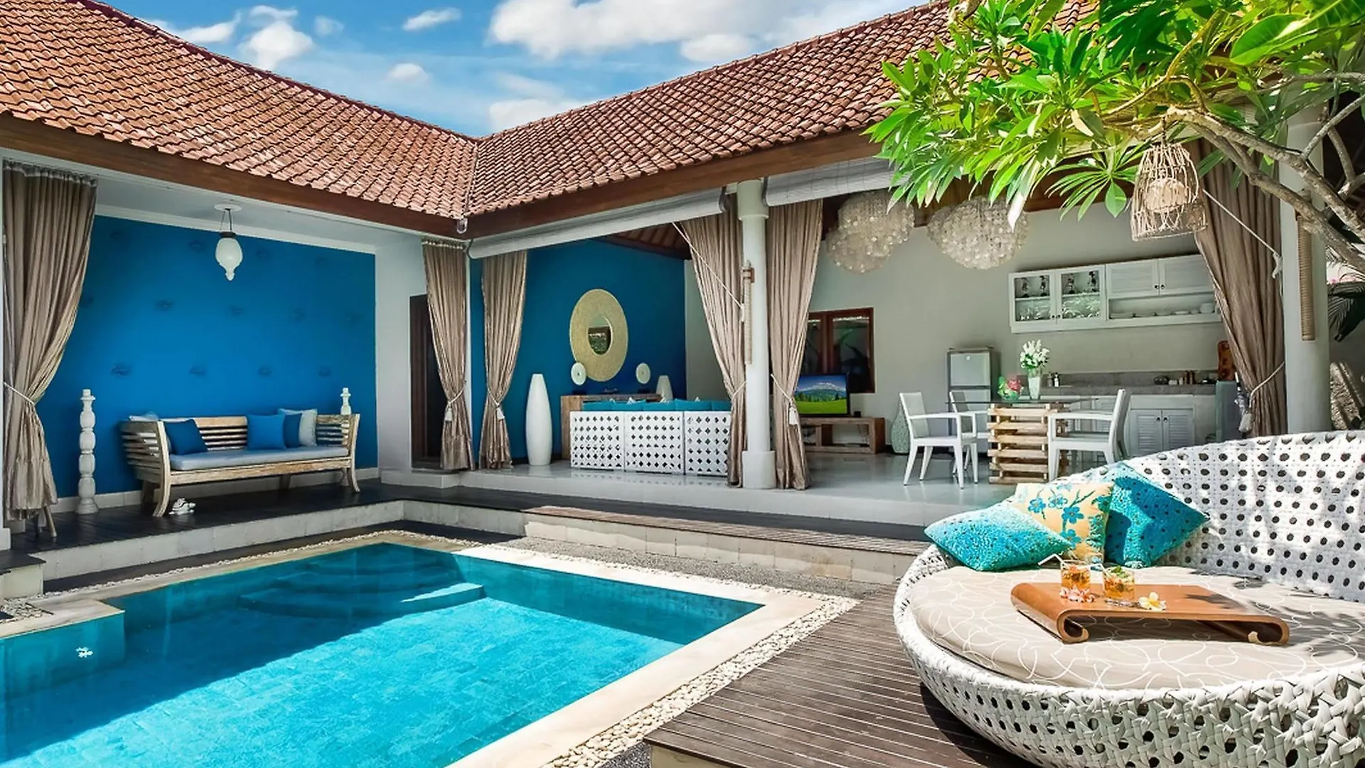 4S Villas At Seminyak Square