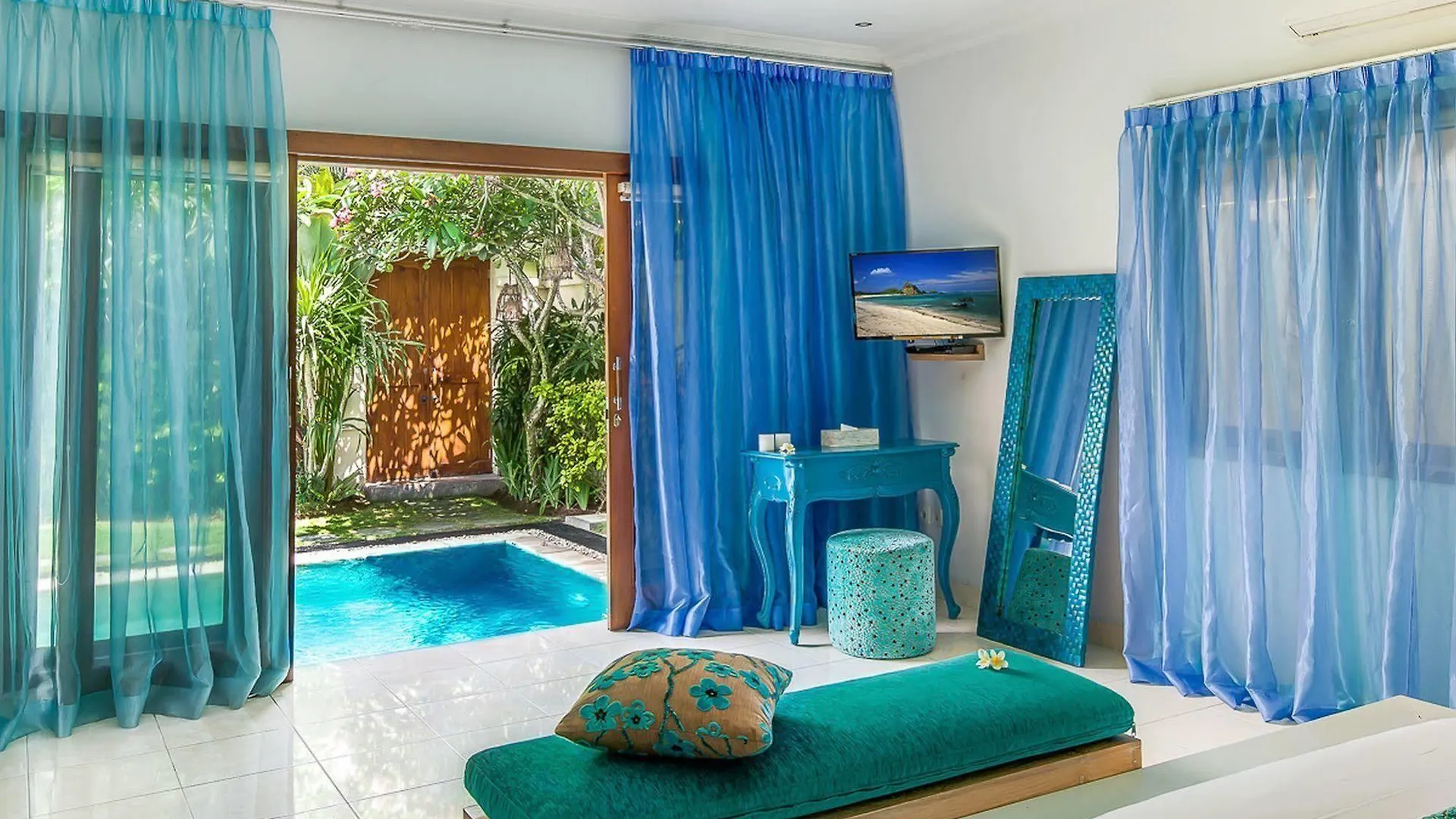 4S Villas At Seminyak Square Indonesien